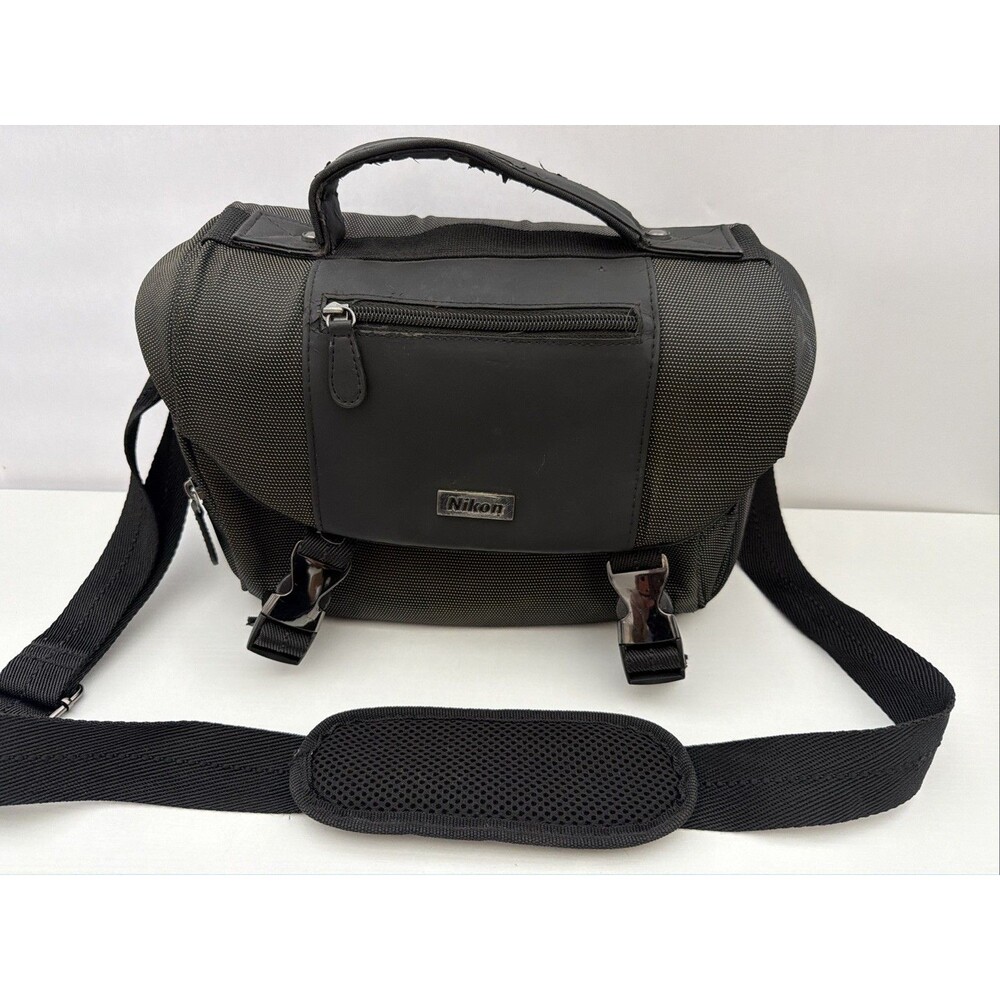 Nikon DSLR Black Padded Shoulder Strap Camera Case Bag